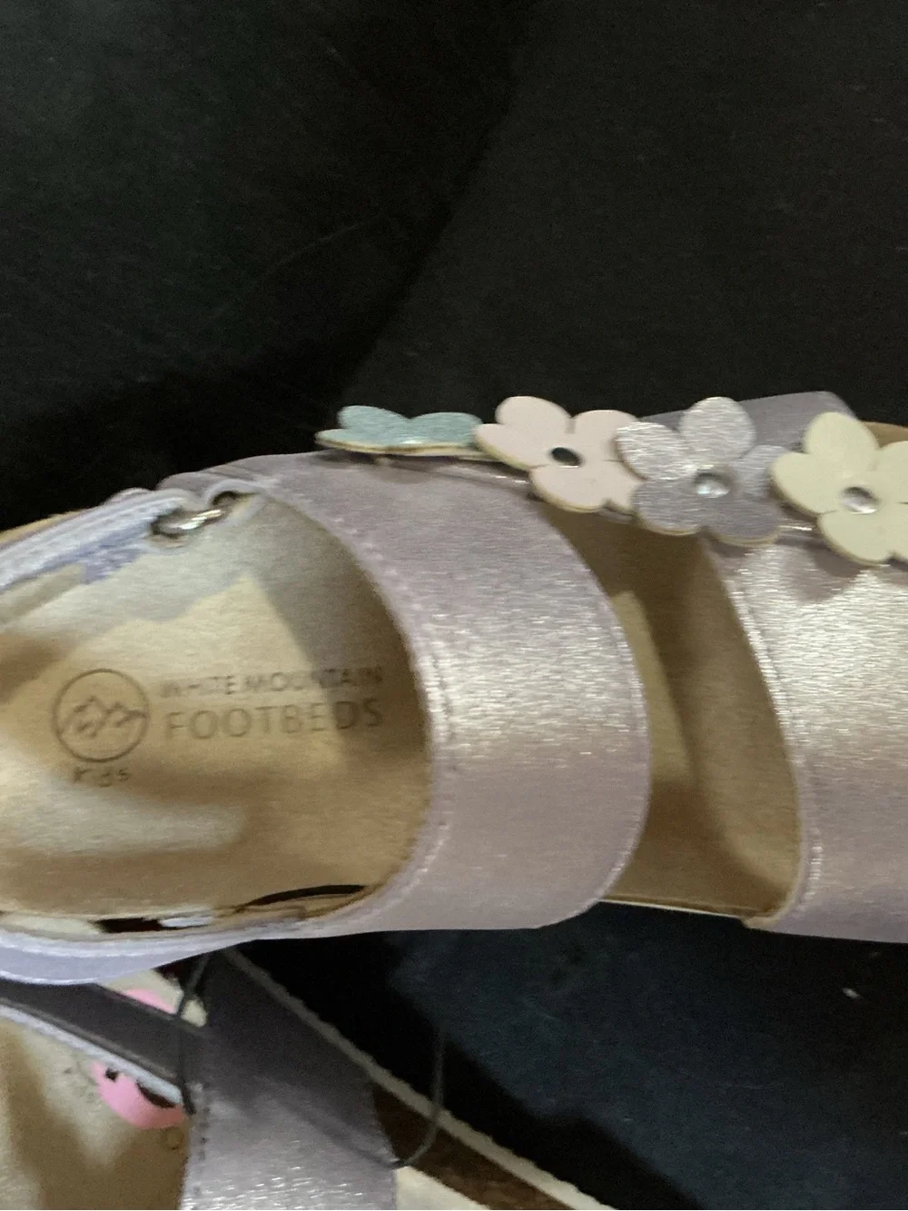 Sandals White Mountain Girls Lavender Metallic Flower Strap Sandals sz 12 flower
